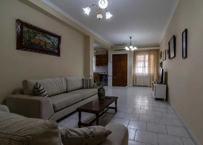 Nikolas Ii 公寓 纳夫普利翁